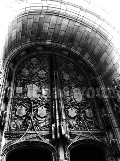 Entrance to Chicago Tribune Tower